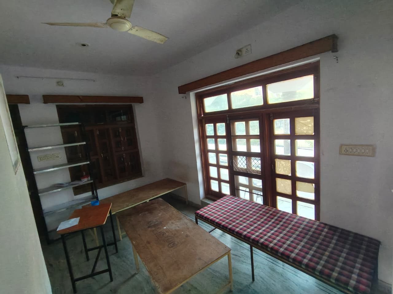 Boys PG in Sector 4, Hiran Magri - Beds from Rs 6,000 - Bedroom